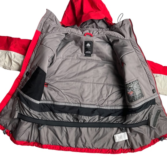 Nike ACG Women’s Jacket Storm-Fit Outer Layer Winter Skiing M (8-10) (see flaws) - Picture 6 of 16